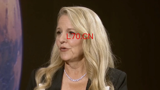 2026 年 6 月 12 日，纽约纳斯达克交易中心，SpaceX公司 总裁兼首席运营官格温妮・肖特韦尔在公司 IPO 上市期间接受 CNBC 采访。