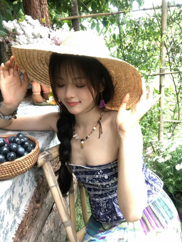 杨超越写真美图